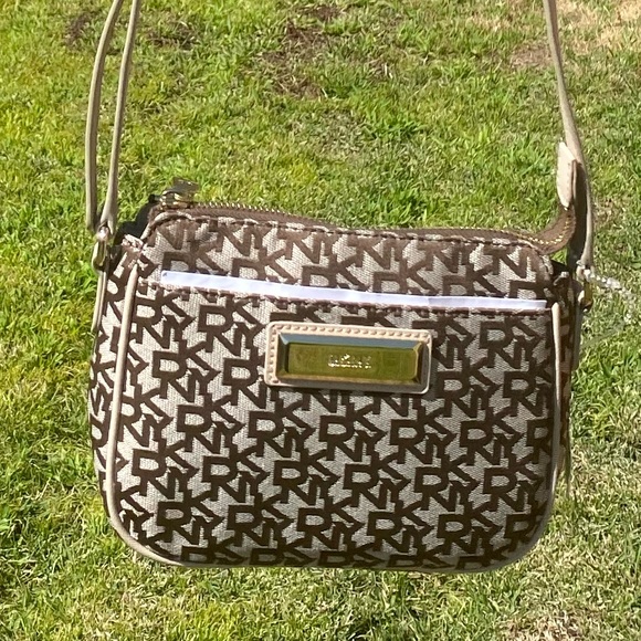 dkny signature handbags